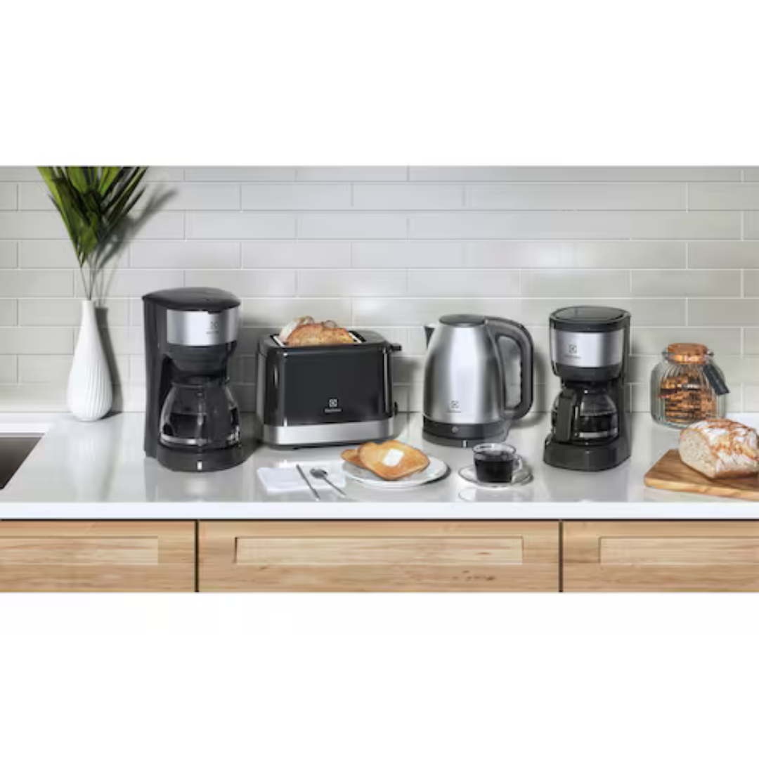 Cafeteira Elétrica Electrolux Efficient ECM20 30 Xícaras Aço Inox Escovado/Preto - 110V - Imagem 6